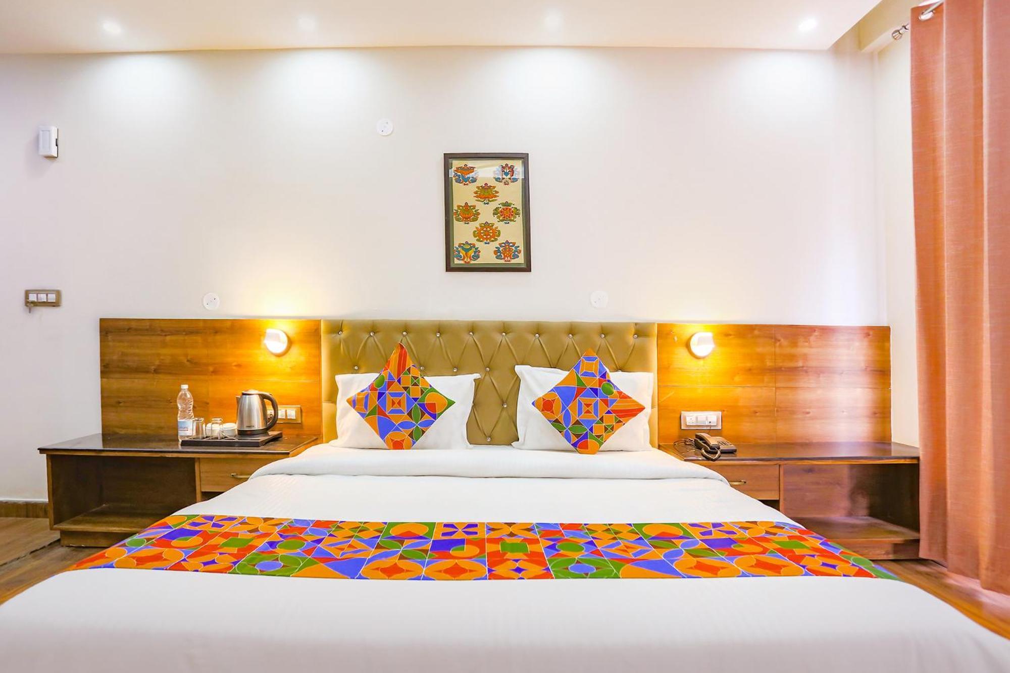 Fabhotel Outhills Manāli Екстериор снимка