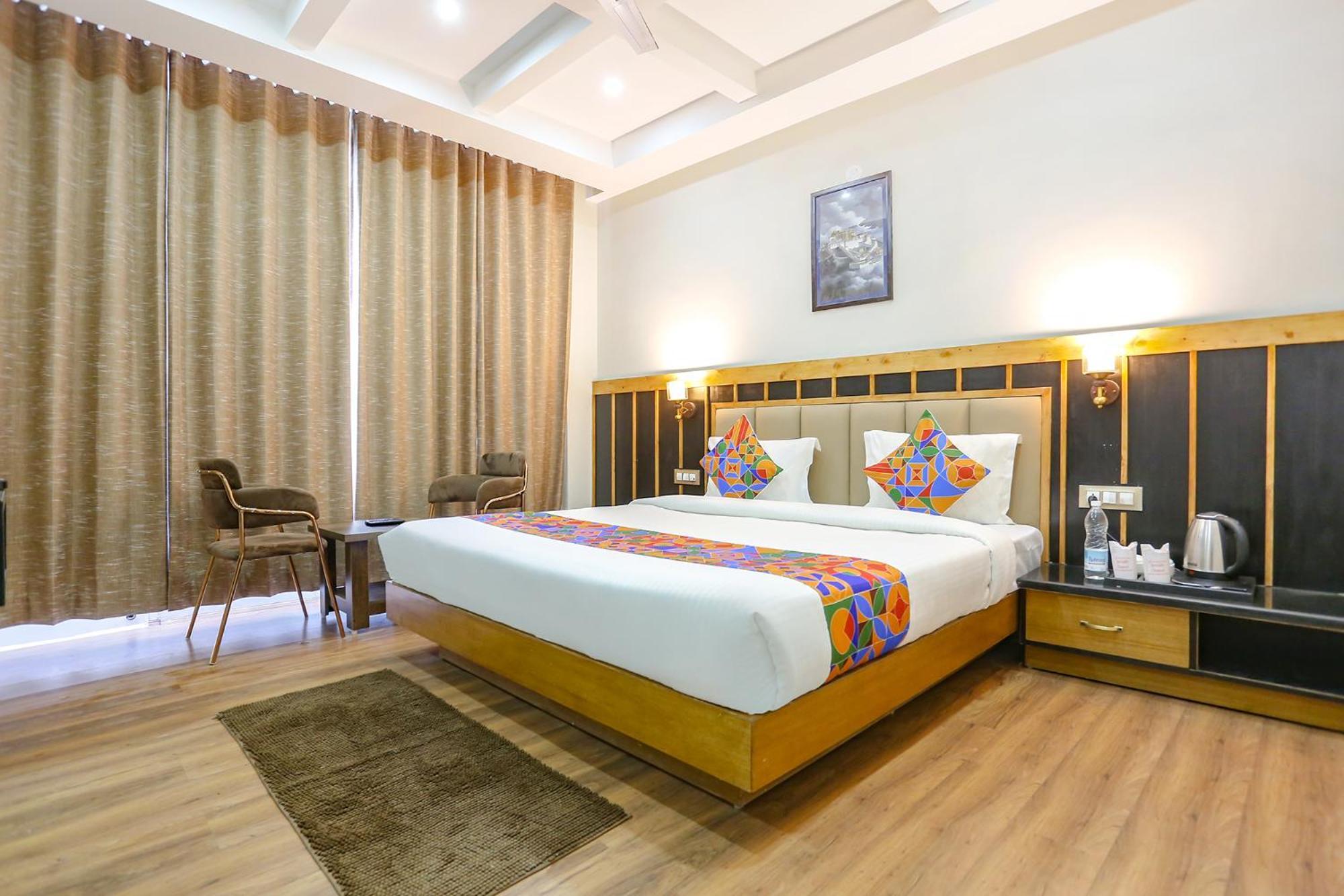 Fabhotel Outhills Manāli Екстериор снимка