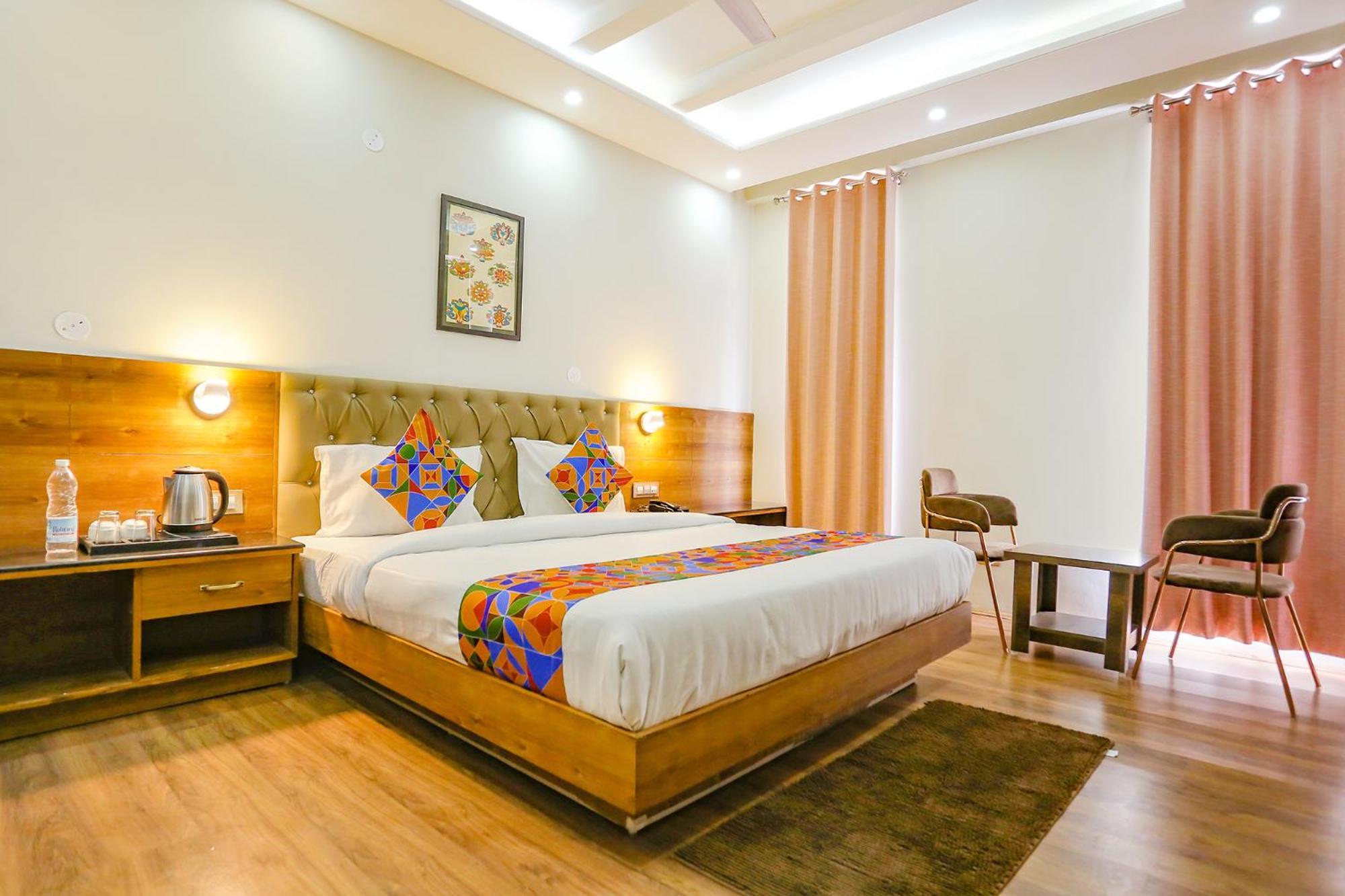 Fabhotel Outhills Manāli Екстериор снимка