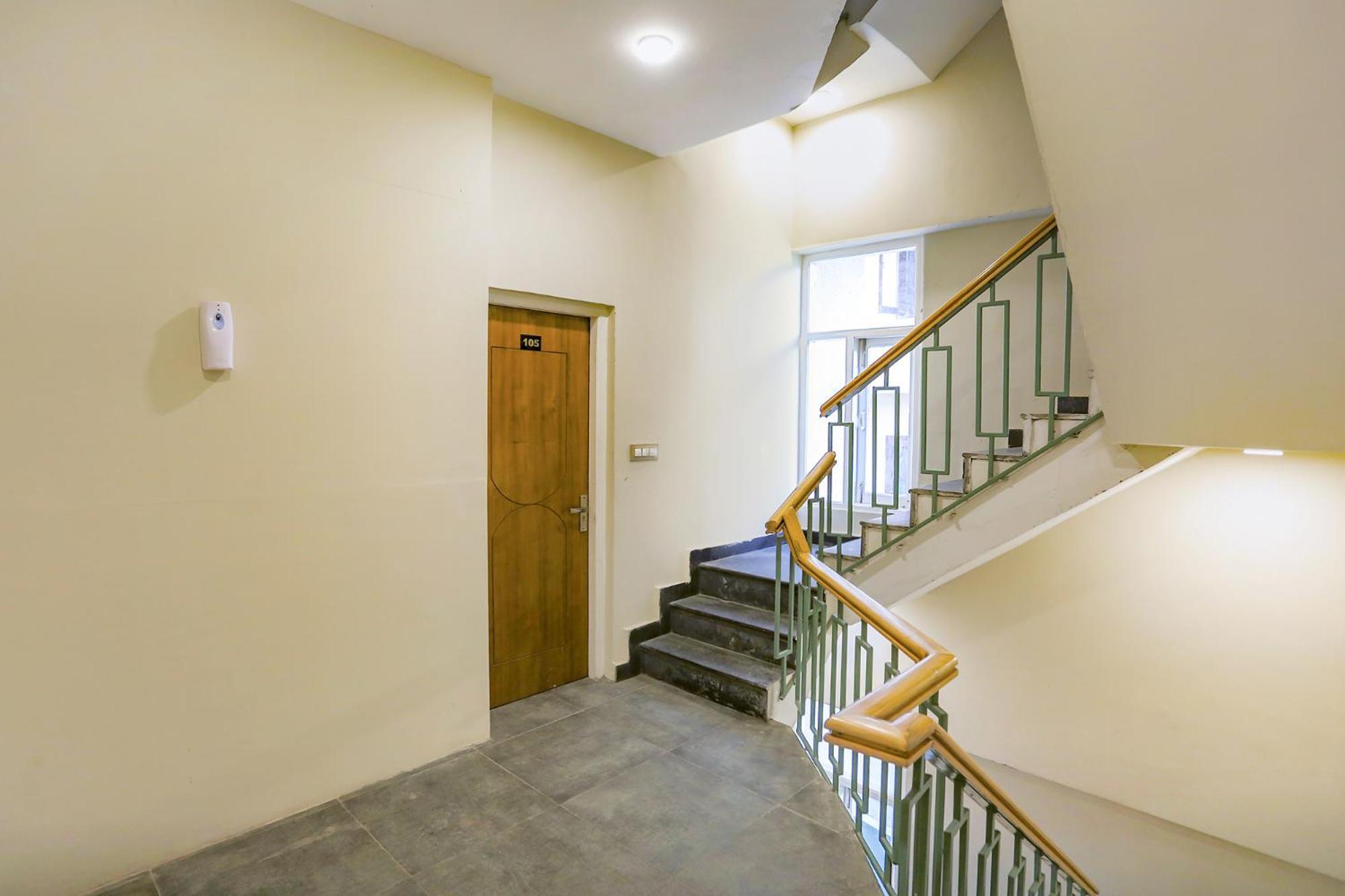 Fabhotel Outhills Manāli Екстериор снимка