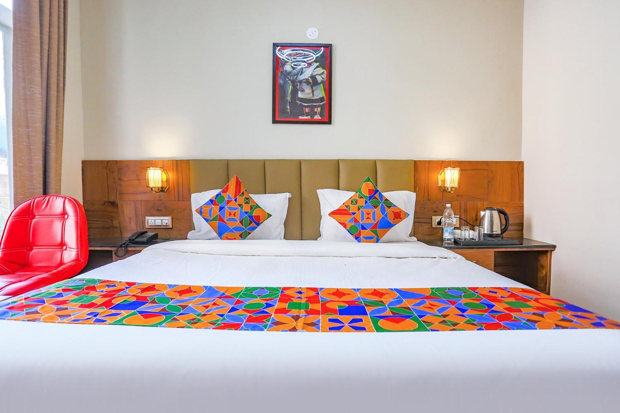 Fabhotel Outhills Manāli Екстериор снимка