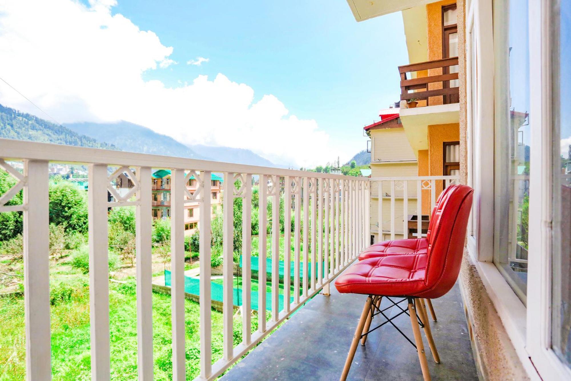Fabhotel Outhills Manāli Екстериор снимка